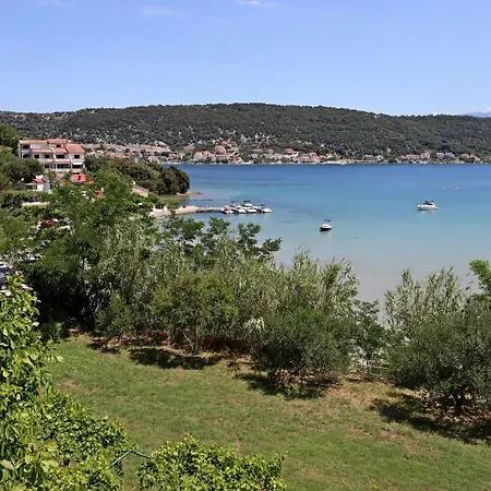 Apartment By The Sea - Gonar, Rab - 18650 Supetarska Draga