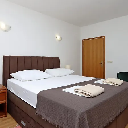 Apartmán By The Sea - Gonar, Rab - 18650