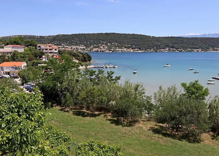 Apartment By The Sea - Gonar, Rab - 18650 Supetarska Draga